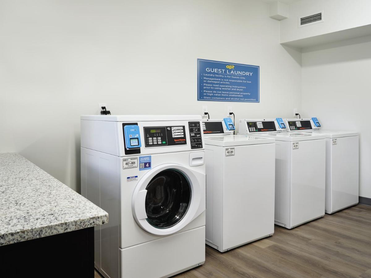 Stayapt Suites Houston-Nasa/Clear Lake 웹스터 외부 사진